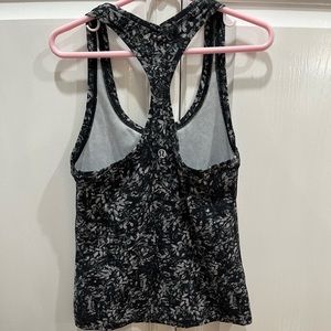 Lululemon tank. Size 2